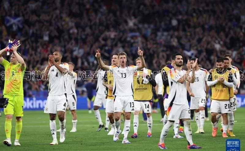 潮流与激情：赛事运动球服套装的时尚设计与功能科技